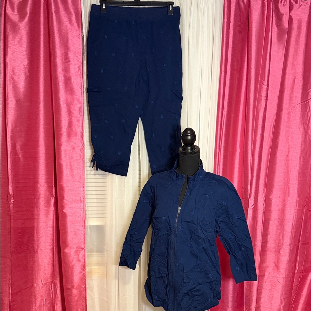 Chico Zenergy Navy Blue Jacket & Capri Pant Set Size 2